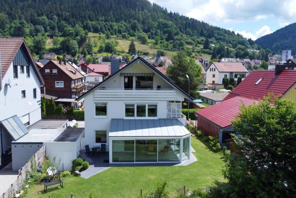 Ferienwohnung Am Enzufer Mit Balkon In Bad Wildbad Im Schwarzwald Extérieur photo